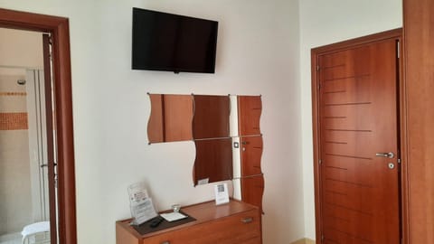 TV and multimedia, safe, wardrobe, air conditioner