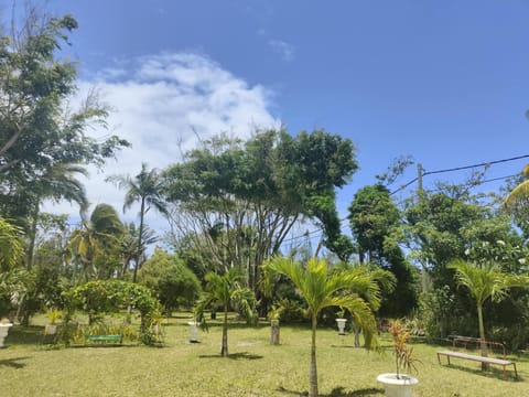 Villa Le Coquillage Bed and Breakfast in Savanne District, Mauritius