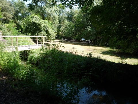 Bastide provençale du XVIIIème en bordure du fleuve Argens sur terrain de 2 ha House in Lorgues