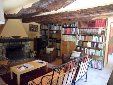 Bastide provençale du XVIIIème en bordure du fleuve Argens sur terrain de 2 ha House in Lorgues