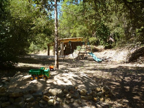 Bastide provençale du XVIIIème en bordure du fleuve Argens sur terrain de 2 ha House in Lorgues