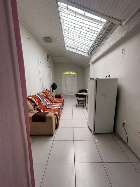 Casa 100m da BR House in São José