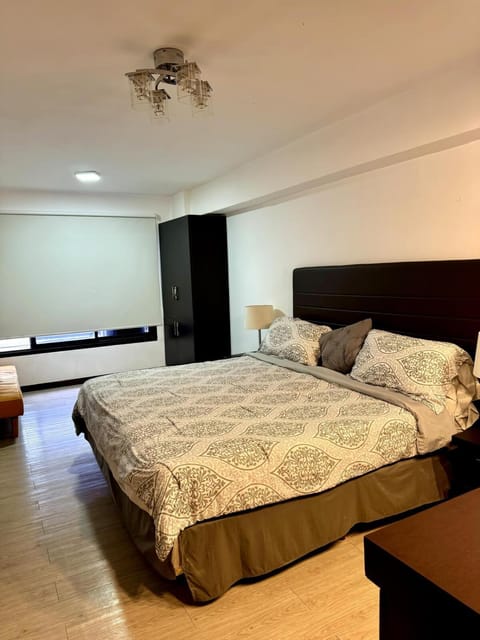 Apartamento Vip Los Palos Grandes Full wifi Apartment in Caracas