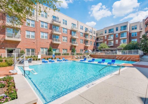 Pool view, Swimming pool