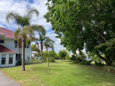 Twinkle Orchard Camp Villa in Auckland