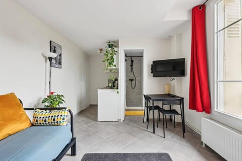 Studio Lumineux Chelles #3 Apartamento in Chelles