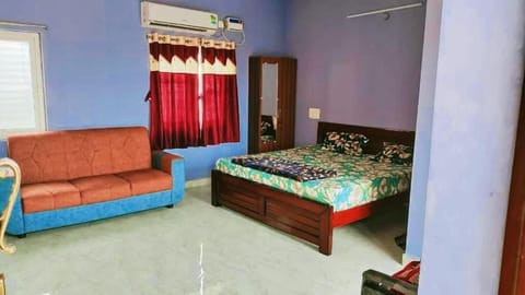 KSR Home stay Vacation rental in Tirupati