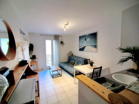 Duplex tout confort, équipé près du tram et au centre-ville Appartement in Castelnau-le-Lez