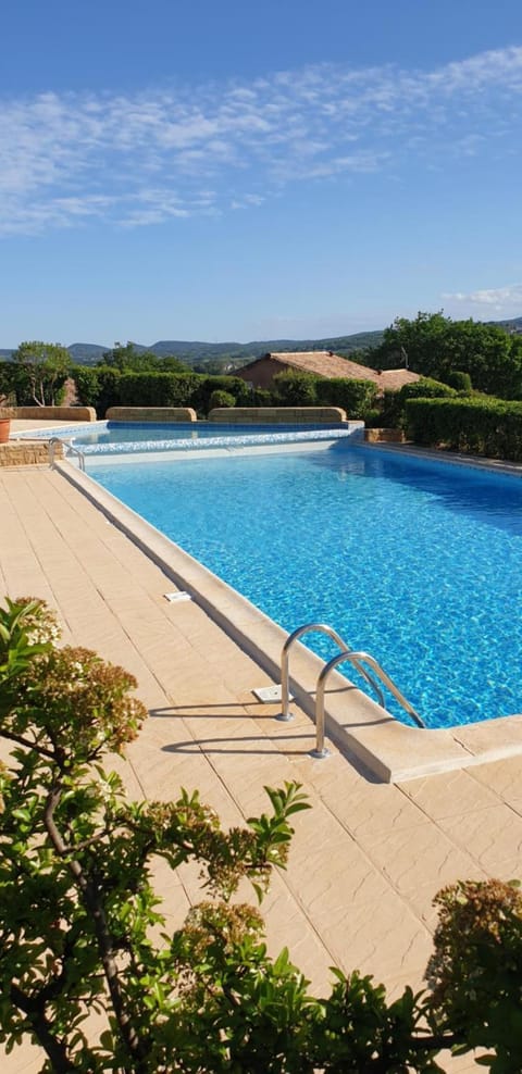 Petite maison en Ardeche Casa in Saint-Martin-d'Ardèche