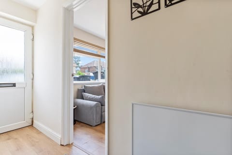 2 Bed Serviced Apartment in Surrey Apartment in Redhill