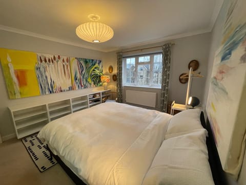 Cosy Kew Flat with Two Bedrooms Vacation rental in Richmond