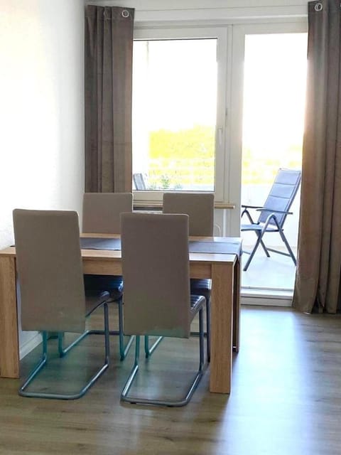 Wohnung Smart-TV, Küche, Balkon Apartment in Emden