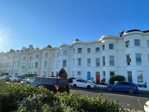 Property building, Street view, Parking