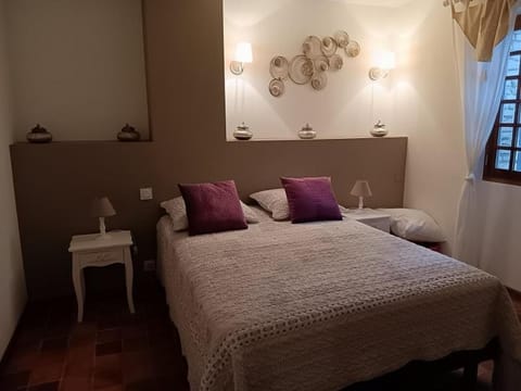 LE Mas Pacha Bed and Breakfast in L'Isle-sur-la-Sorgue