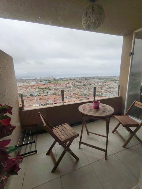 Balcony/Terrace, City view