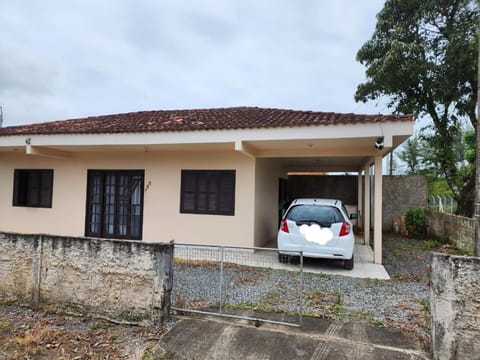 Casa para temporada são Francisco do sul sc House in São Francisco do Sul