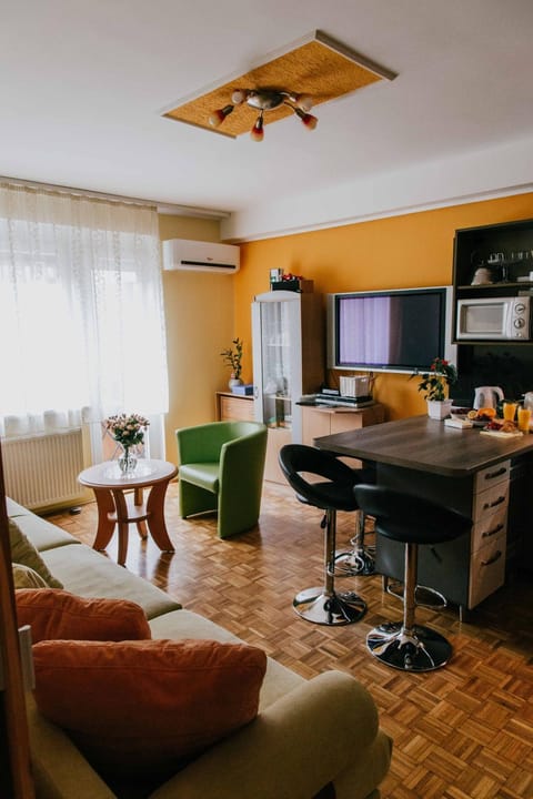 Summer, Living room, On site, Sunset