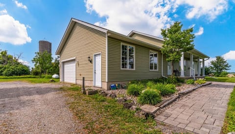 Leela's Palace - Farmhouse living at GTA's foot steps Villa in Halton Hills