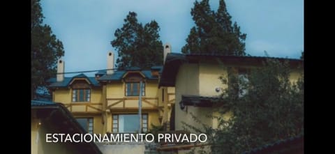 Alojamiento Nahuel Ma Bed and Breakfast in San Carlos Bariloche