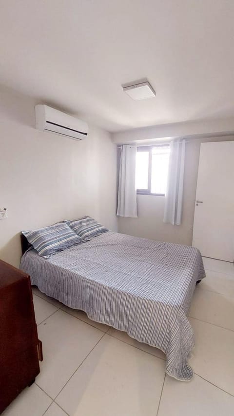 Bed, Bedroom, air conditioner