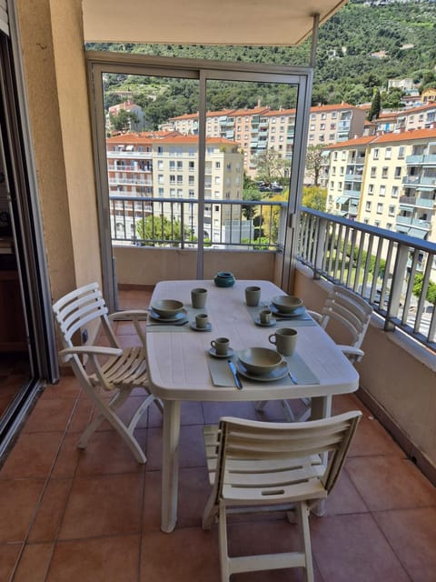 Apartment 6 minutes from Monaco train station Apartment in Monaco