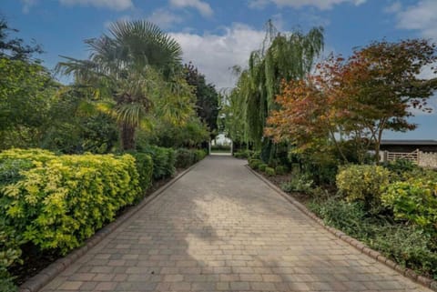 Garden, Garden view