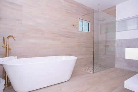 Bathroom, Bath