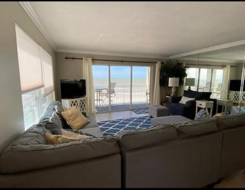 Sea oats Redington Shores unit 401 Gulf view Apartment in North Redington Beach