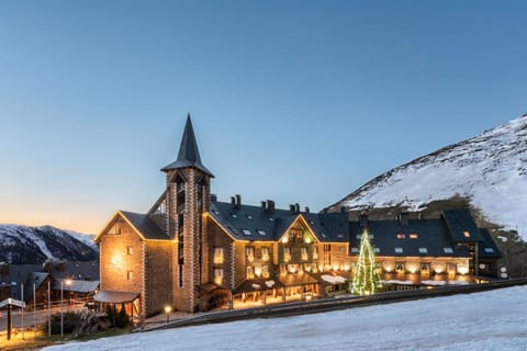 Property building, Natural landscape, Winter, Mountain view