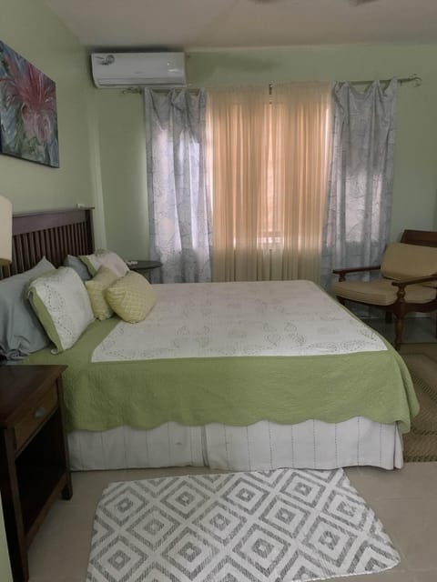 Tranquility Cove Apartment in St. Ann Parish