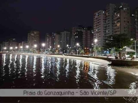 Apartamento Ao lado da praia com vista para o mar Apartment in Santos