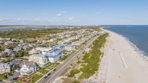 Northern Star Beachfront Apartment in Cape May