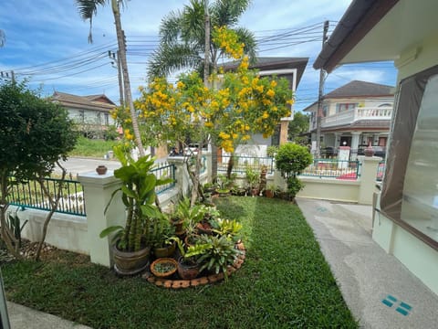 Patio, Balcony/Terrace, Garden view