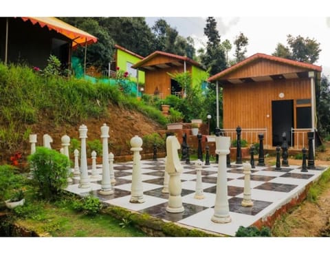 Hotel Crown, Kanatal Vacation rental in Uttarakhand