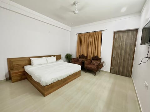 Entire 3 BHK villa in sector 38 Gurgaon Villa in Gurugram