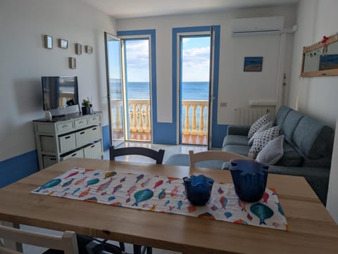 View (from property/room), Living room, Dining area, Sea view