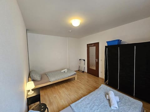 homes of ruhr - Monteurwohnung Arena Apartment in Gelsenkirchen