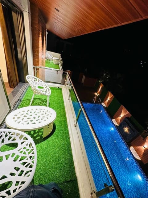 4Br BIG Private pool-luxury-Casa Villa in Lonavla