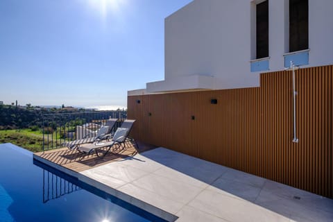 Elysian Heights Luxury Villa by Nomads Villa in Peyia