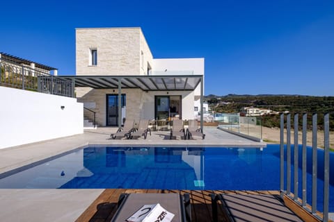 Elysian Heights Luxury Villa by Nomads Villa in Peyia