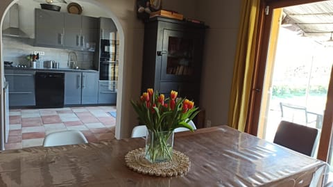 Photinia House in French Riviera