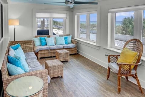 Beach Roost Beach Front Home 7 Br sleeps 20 House in Panama City Beach