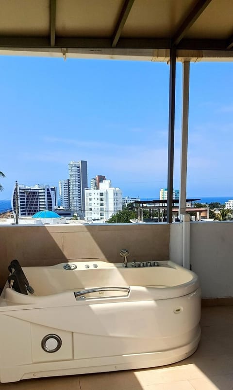 Departamento con Jacuzzi Privado Apartment in Manta