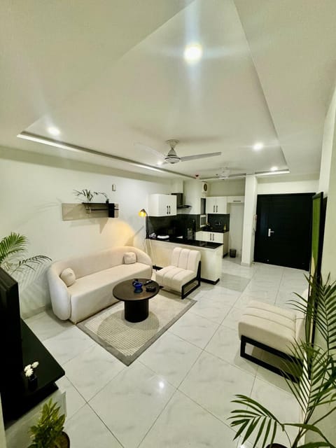 Opal Apartments Apartment in Lahore