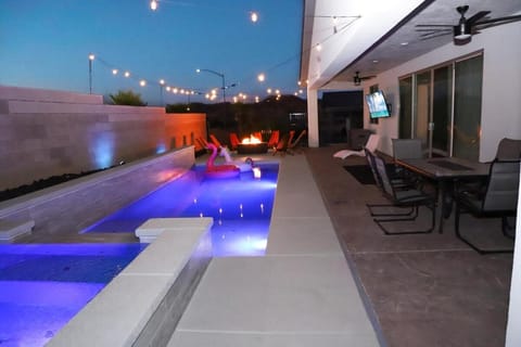 Game Room - Heated Pool & Spa - Fire Pit - Golf Maison in Mesquite