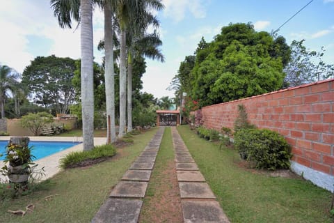 Linda chácara com piscina e churrasqueira House in Itupeva