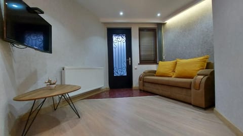 Hotel Visitor Bed and Breakfast in Tbilisi