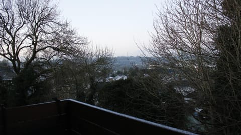 View (from property/room), Balcony/Terrace, Street view, Quiet street view