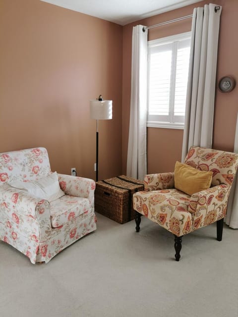 Seating area, Bedroom