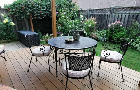 Garden, furniture